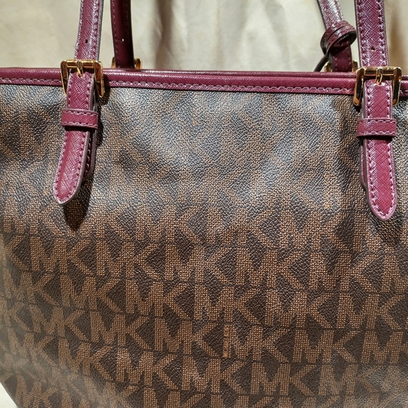 Michael kors tote - Picture 9 of 11